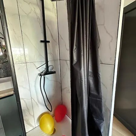 Nantais Apartament *